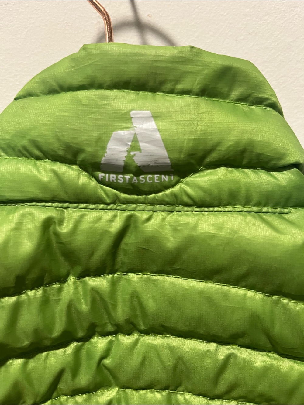 Eddie Bauer First Ascent StormDown 800 Goose Down Filled Puffer Vest Green M - Picture 9 of 11